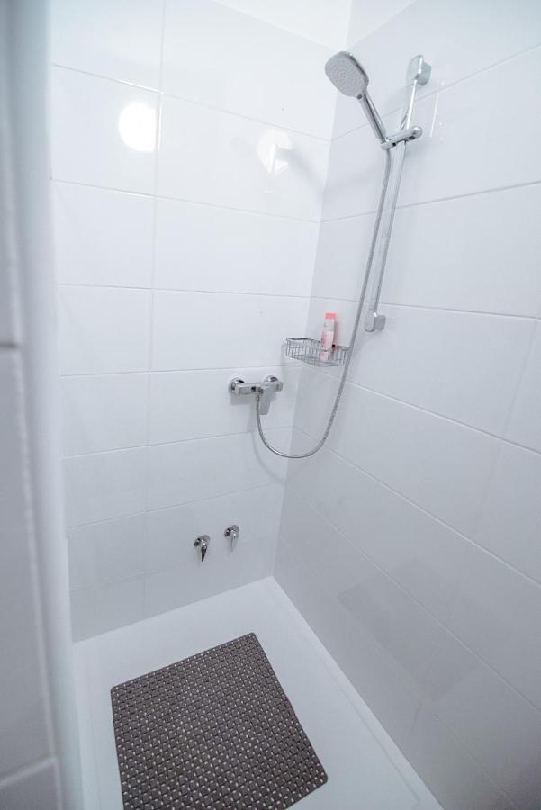 Apartment Ana - Karst Cycling Paradise Dutovlje Exteriör bild